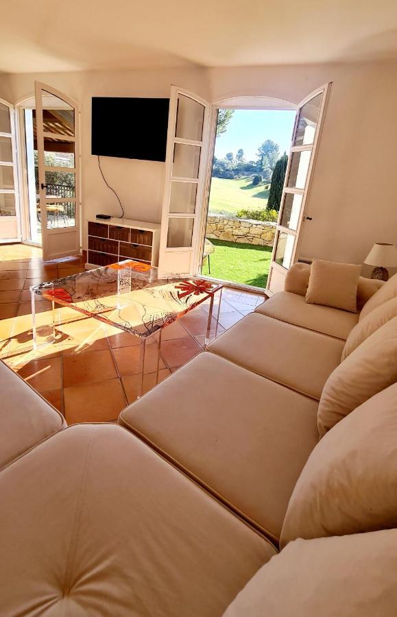 Superbe Villa-Domaine Avec Golf Piscine Et Tennis Сен-Сір-сюр-Мер Екстер'єр фото