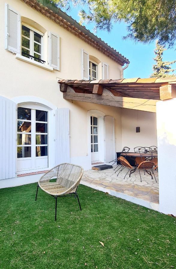 Superbe Villa-Domaine Avec Golf Piscine Et Tennis Сен-Сір-сюр-Мер Екстер'єр фото